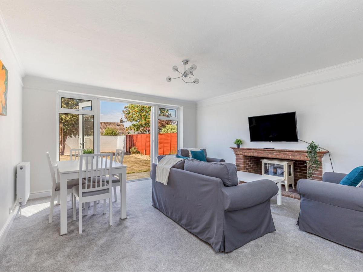 Pass The Keys Lovely Ground Floor Flat With Large Garden Chichester Bagian luar foto