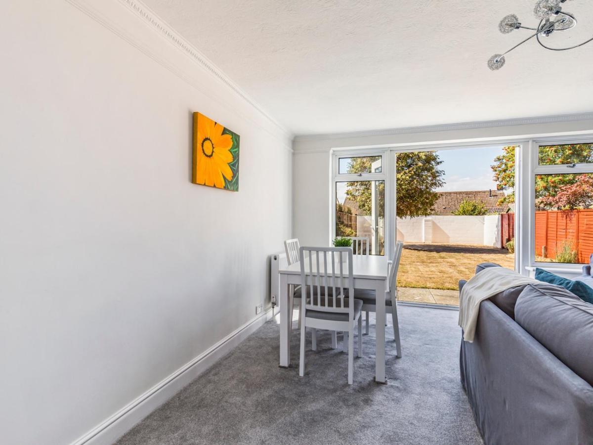 Pass The Keys Lovely Ground Floor Flat With Large Garden Chichester Bagian luar foto