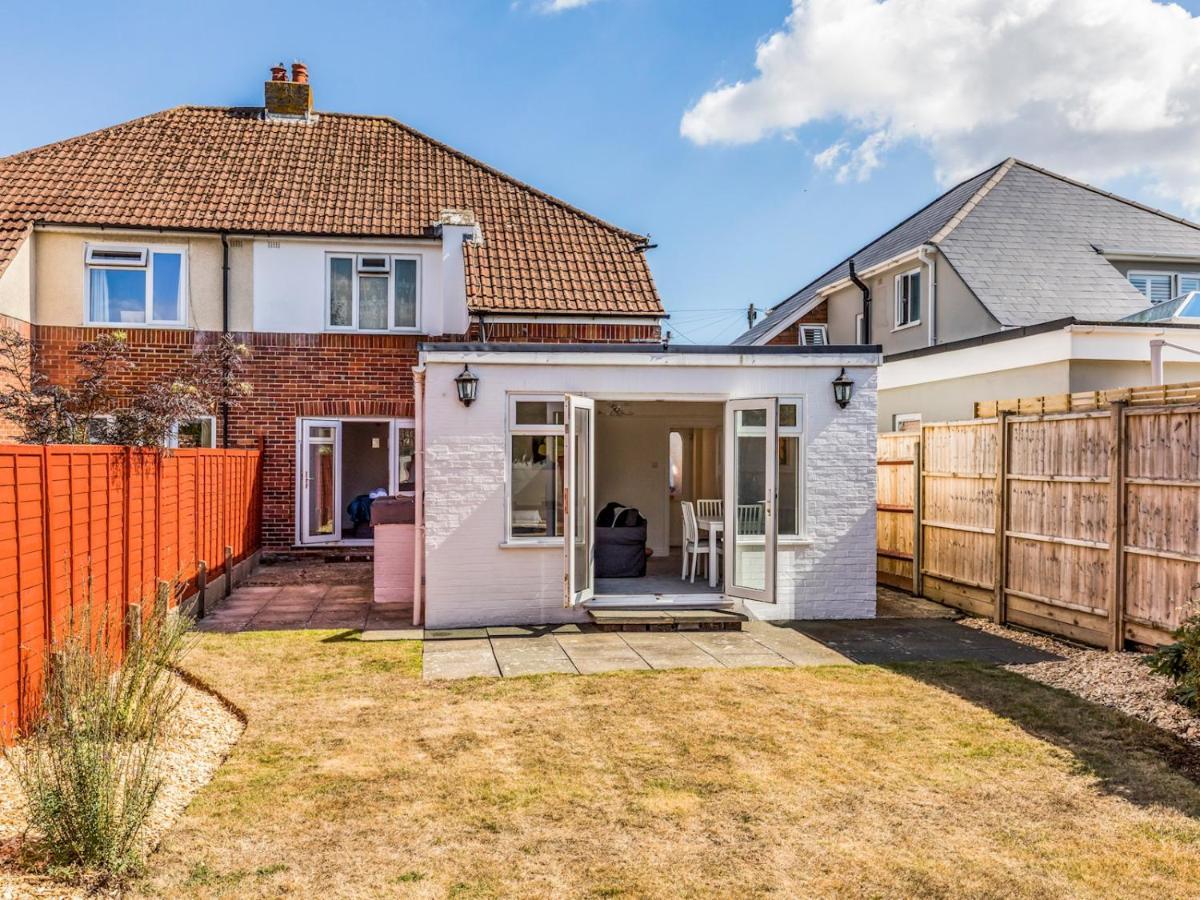 Pass The Keys Lovely Ground Floor Flat With Large Garden Chichester Bagian luar foto
