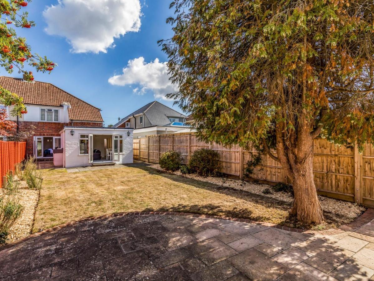 Pass The Keys Lovely Ground Floor Flat With Large Garden Chichester Bagian luar foto