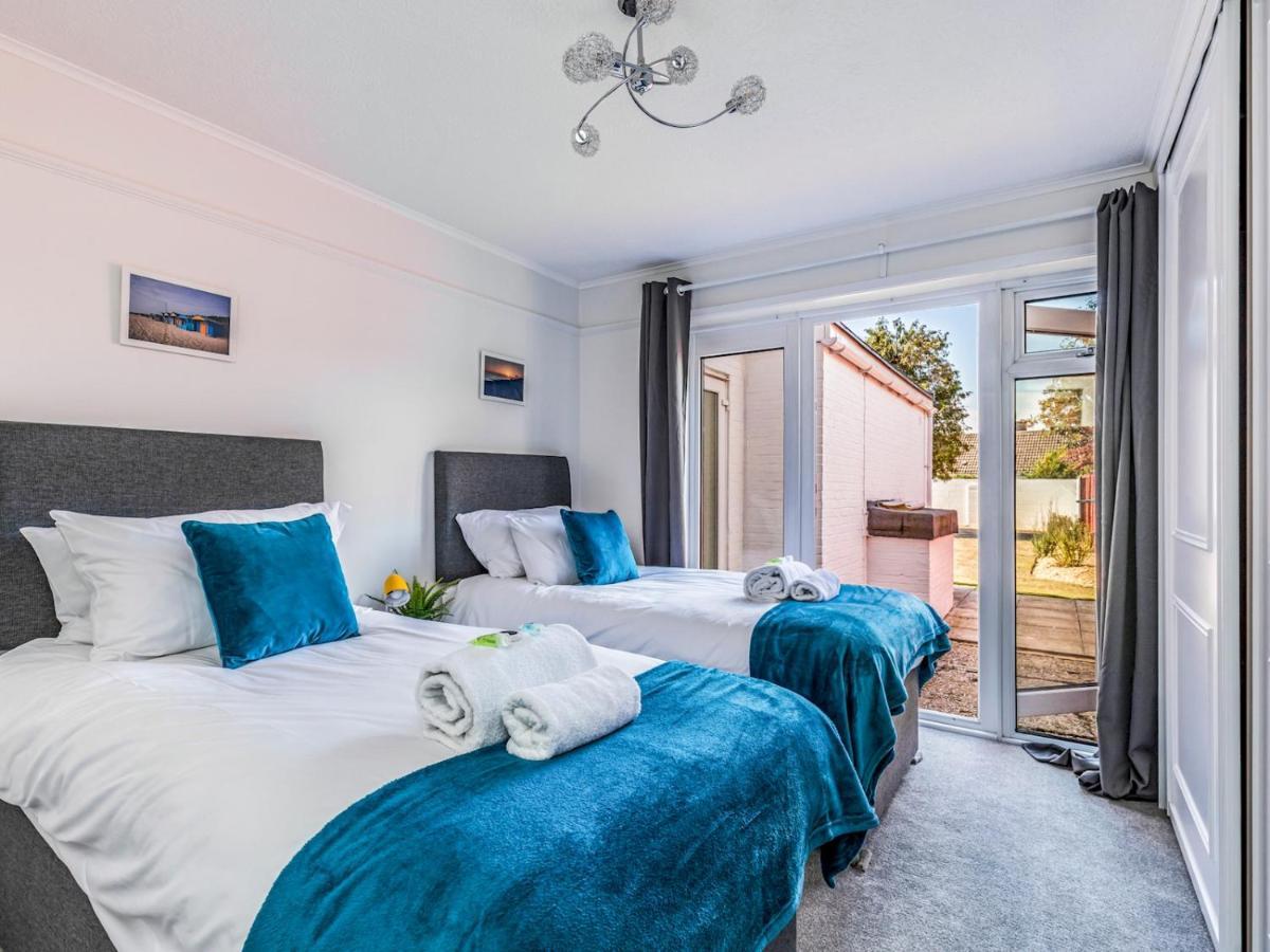 Pass The Keys Lovely Ground Floor Flat With Large Garden Chichester Bagian luar foto