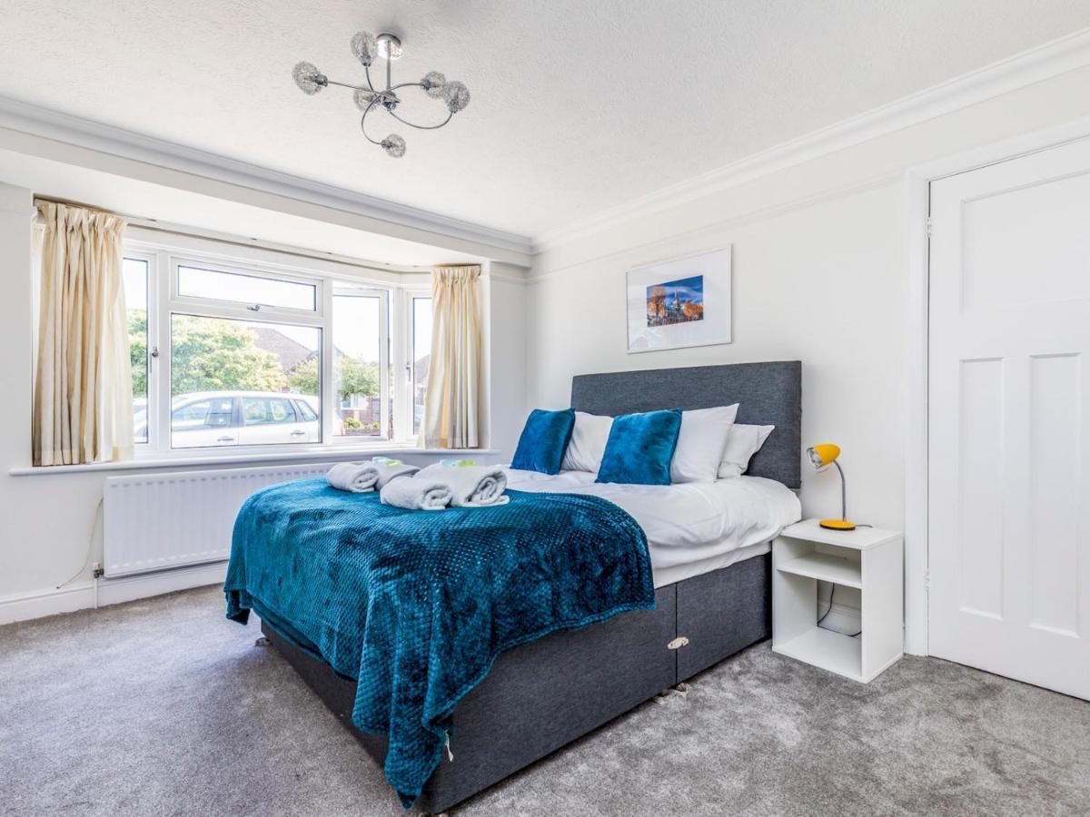 Pass The Keys Lovely Ground Floor Flat With Large Garden Chichester Bagian luar foto